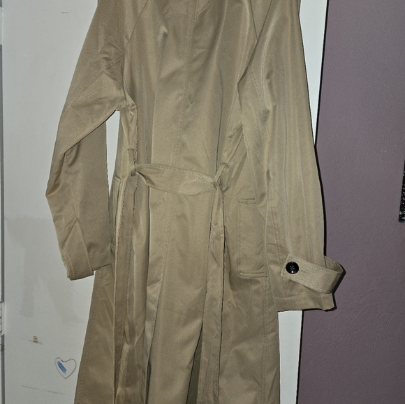 Trench Coat - Picture 5 of 6